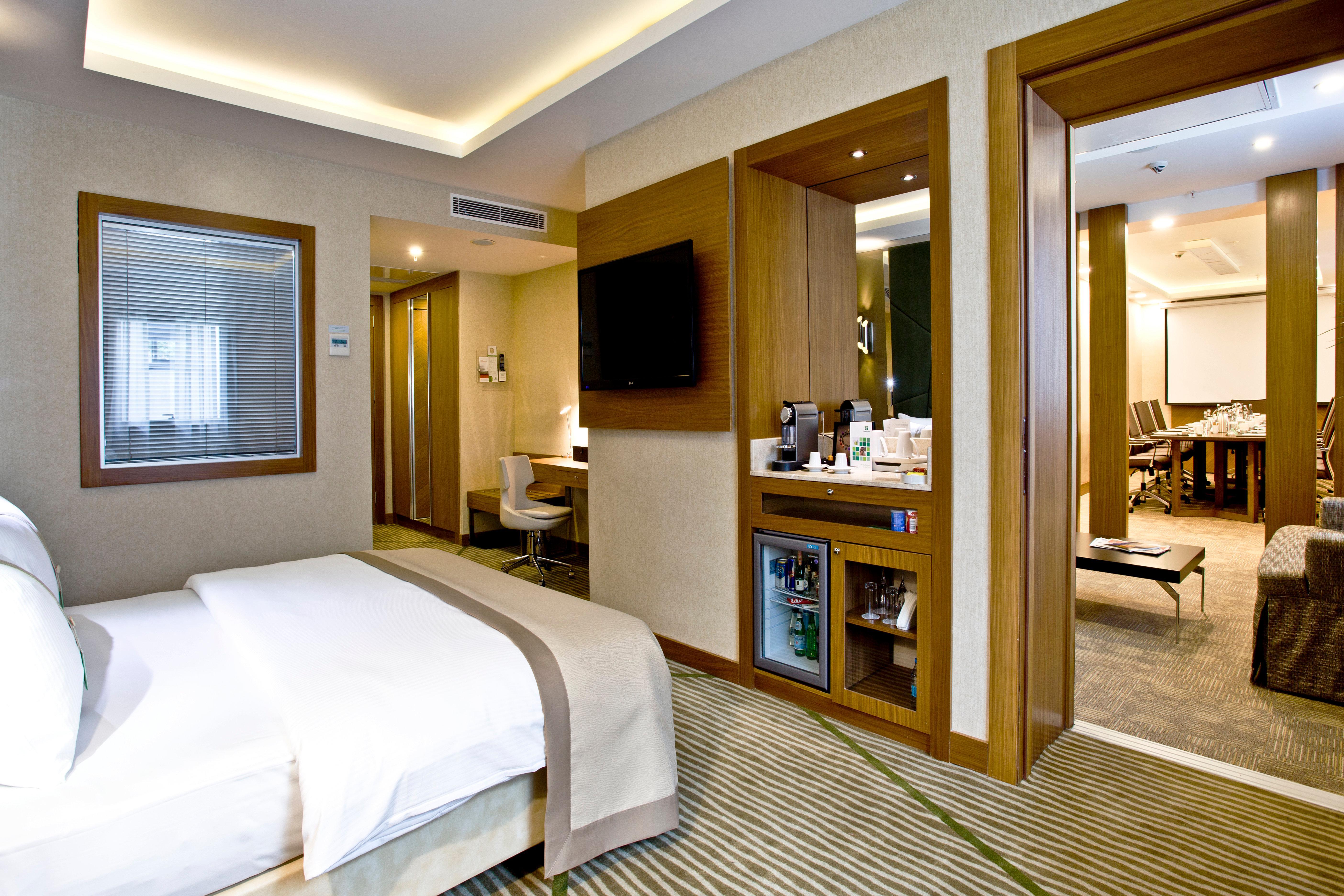 Holiday Inn Gaziantep By Ihg Екстериор снимка