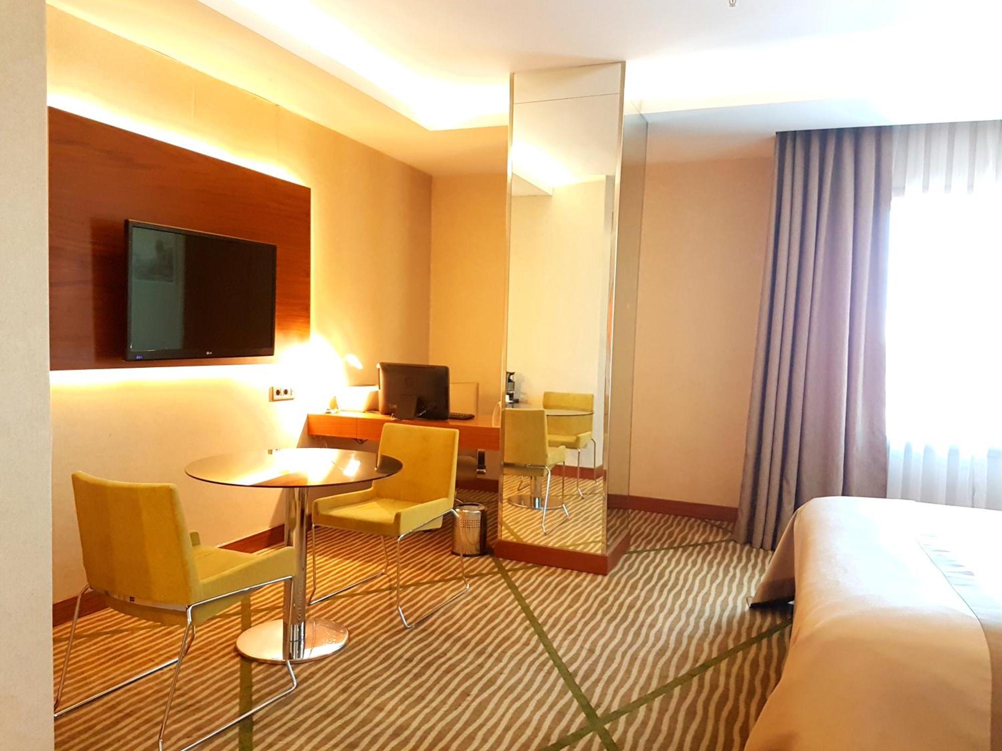 Holiday Inn Gaziantep By Ihg Екстериор снимка